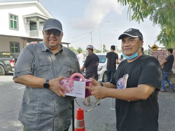 Nelayan bantu halang pencerobohan PATI