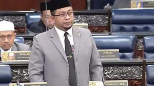 Timbalan menteri di jabatan perdana menteri (hal ehwal agama), ahmad marzuk shaary