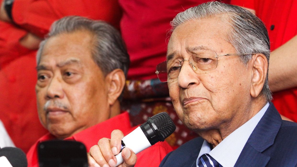 Mahathir, Mukriz and four others fail to maintain status quo in Bersatu