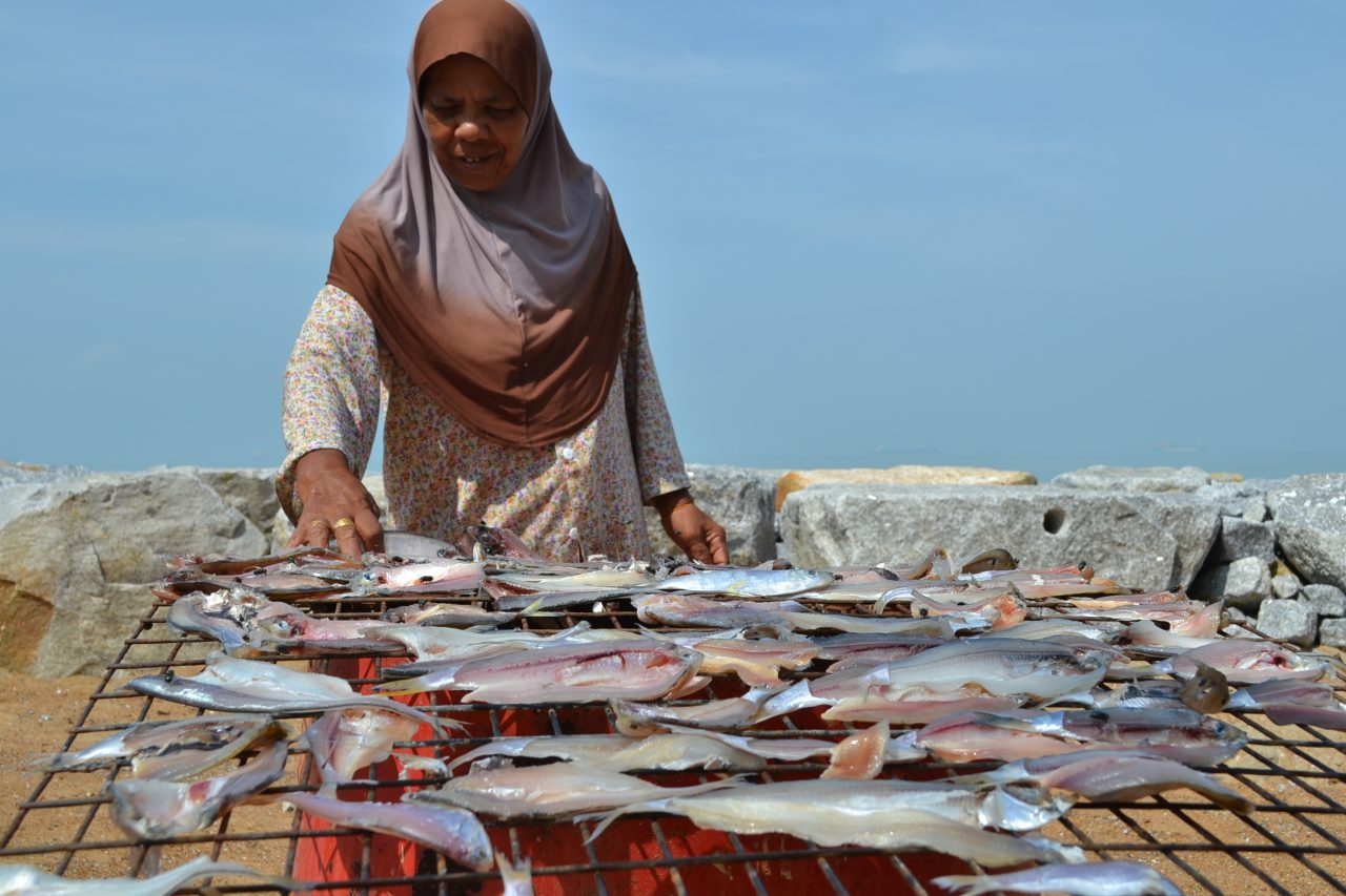 Ikan masin air tangan Kiah rebutan pesakit darah tinggi