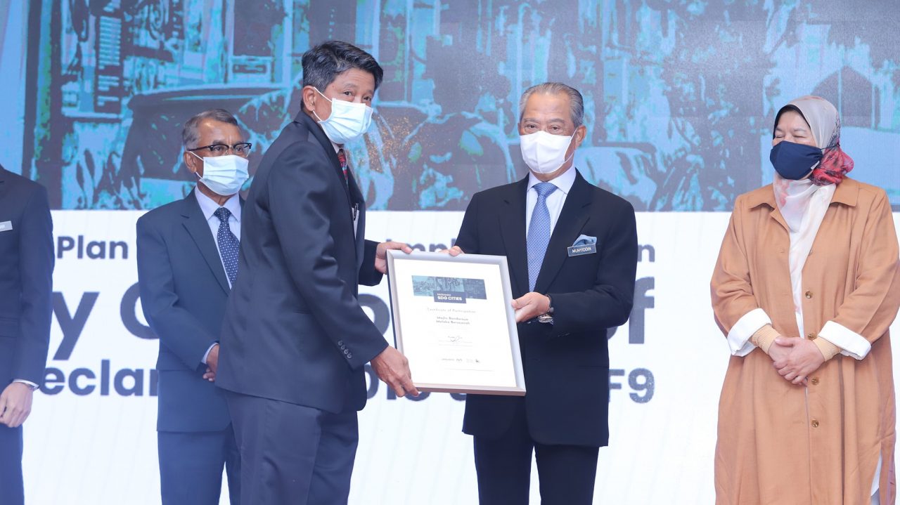MBMB, MPAG terima sijil Malaysia SDG Cities