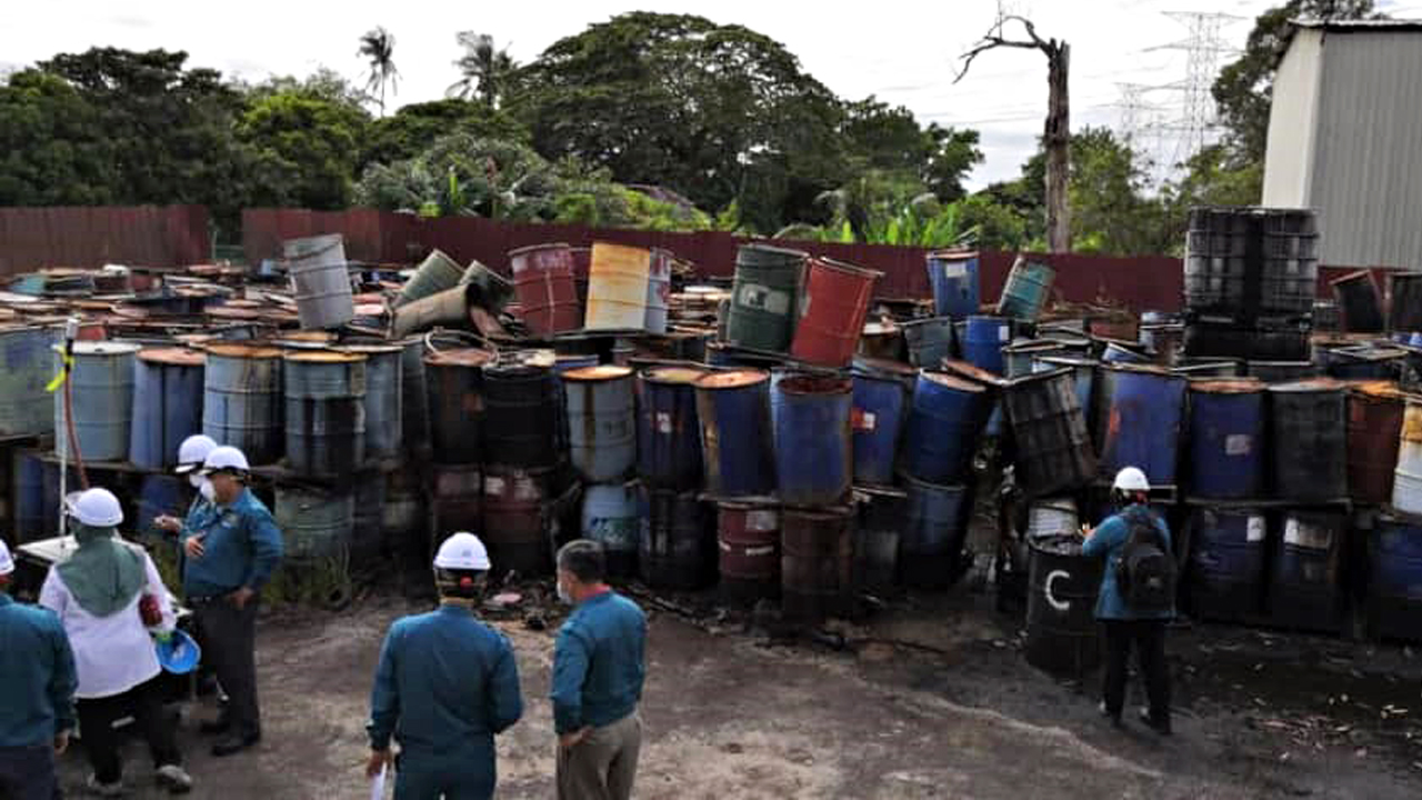 Pemilik premis mohon sebulan bersih dan lupuskan sisa toksik Tanjung Kling