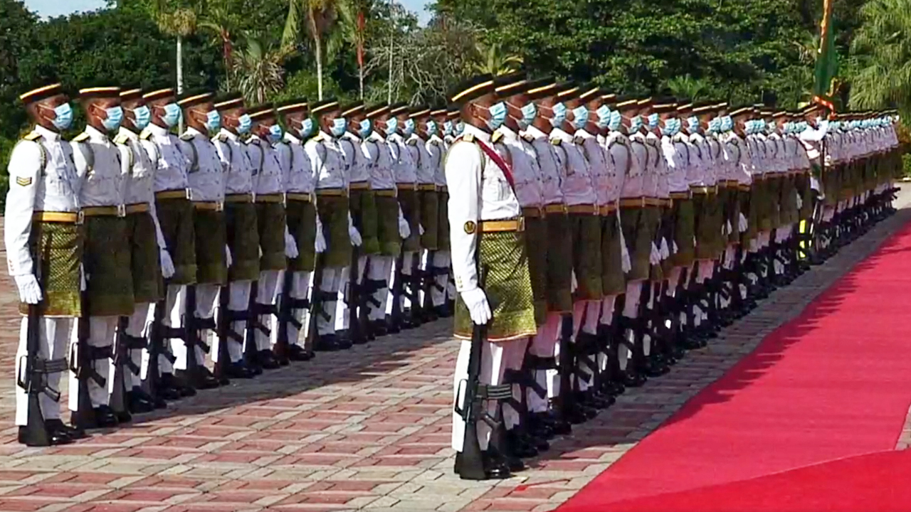 Istiadat Kawalan Kehormatan Utama pembuka tirai upacara rasmi