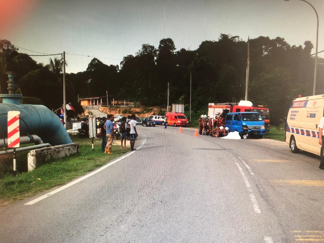 Lelaki maut motosikal bertembung van kilang