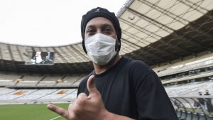 Ronaldinho Cropped 1o9bkd5yarmtn1b6ioxnbvs08l