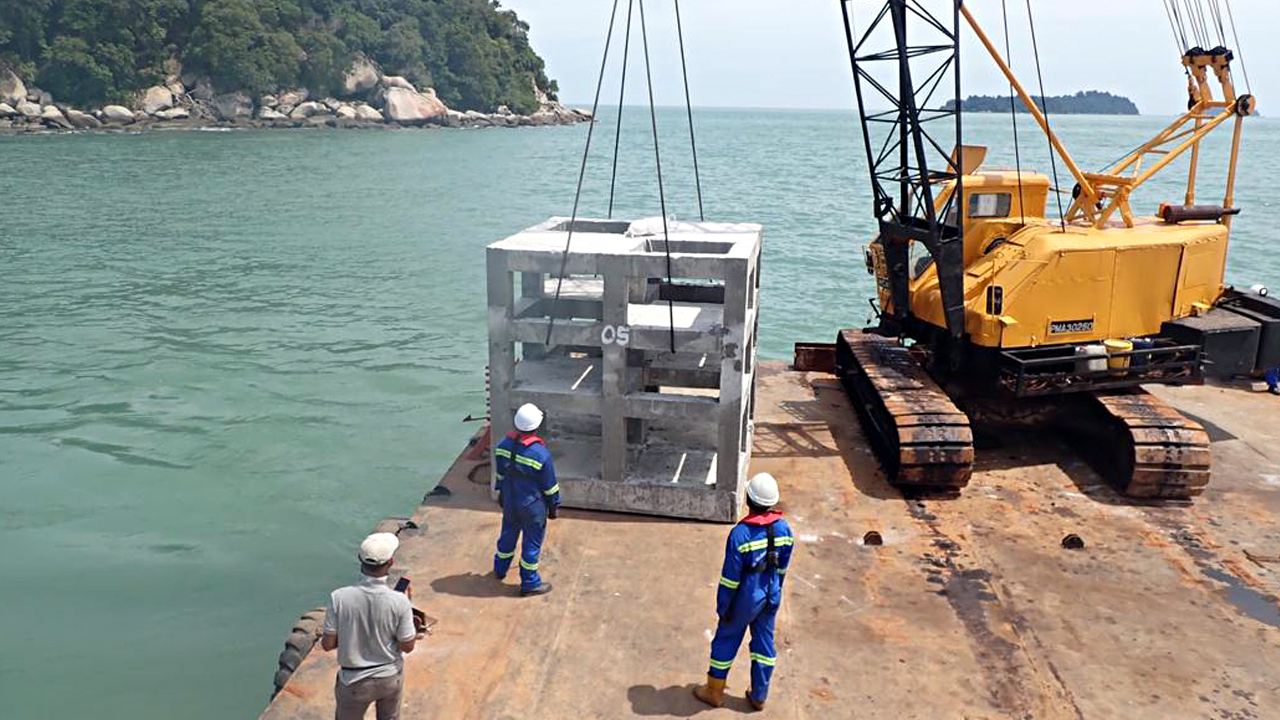 Tukun konkrit jamin kelangsungan hidupan marin