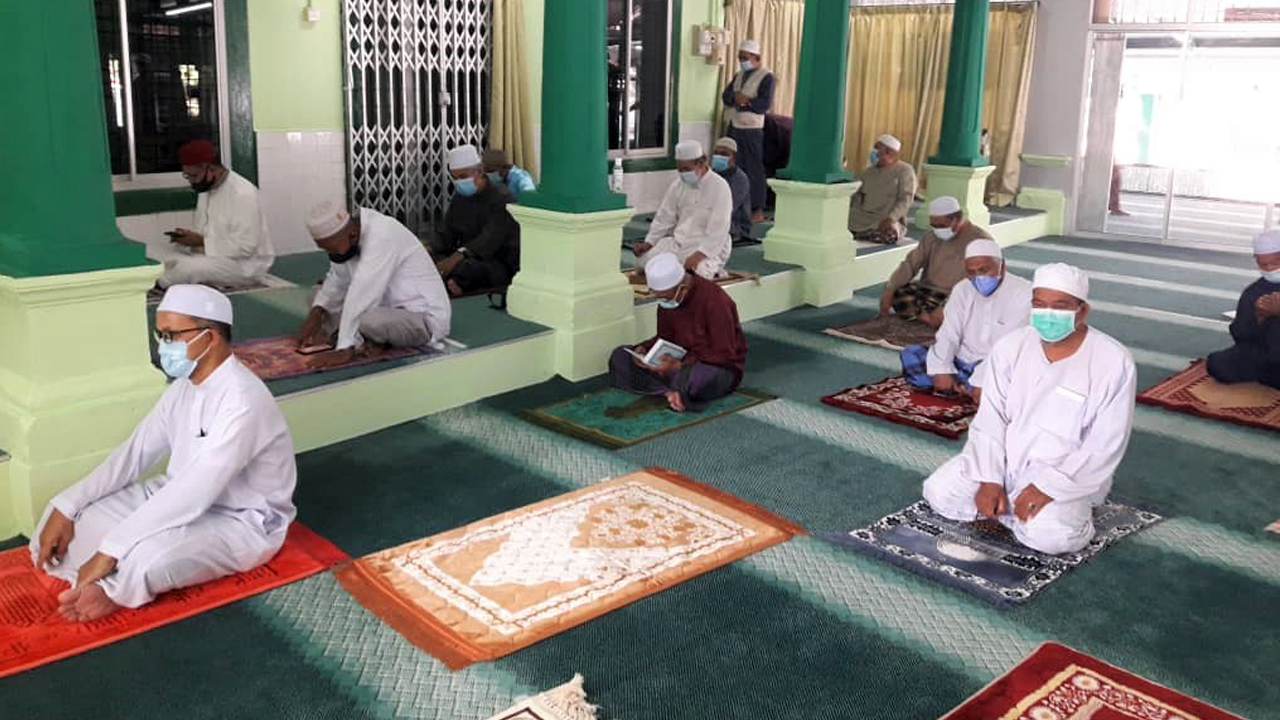 Melaka benar solat Jumaat kapasiti penuh bermula 1 Oktober