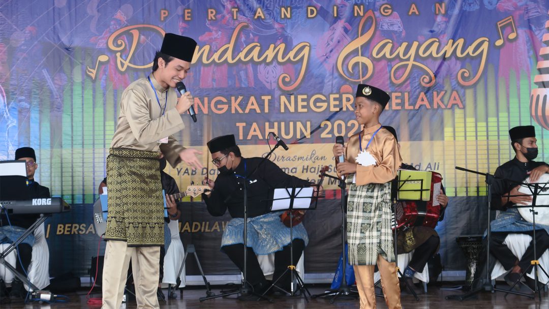 Perkenal bakat baharu dondang sayang dalam acara rasmi Melaka