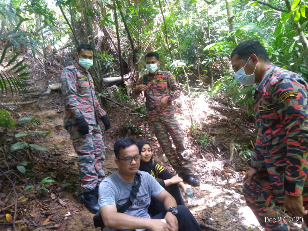 Dua beradik sesat ketika mendaki Bukit Beruang