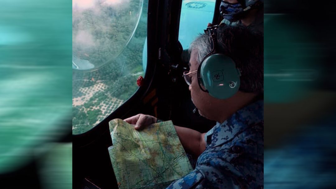 Agong tinjau situasi banjir Pahang menerusi helikopter