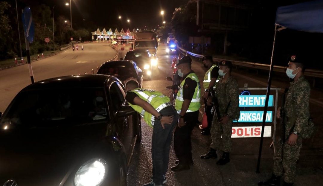 5,594 kenderaan diarah patah balik