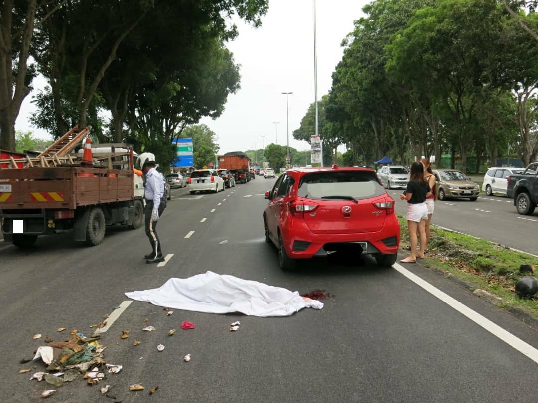 Warga emas maut dirempuh Myvi