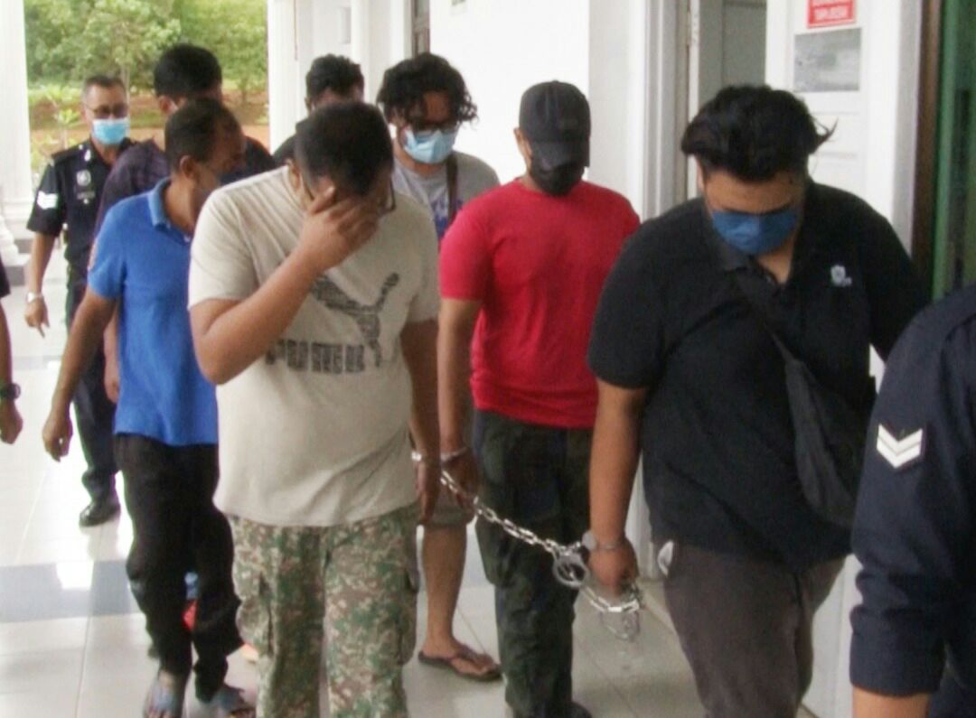 Empat beranak antara tujuh didenda RM3,000 kerana merusuh