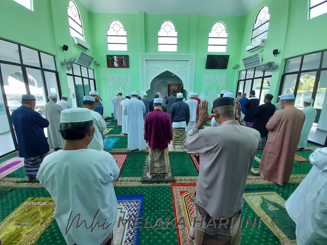 Solat hajat mohon kejayaan calon SPM