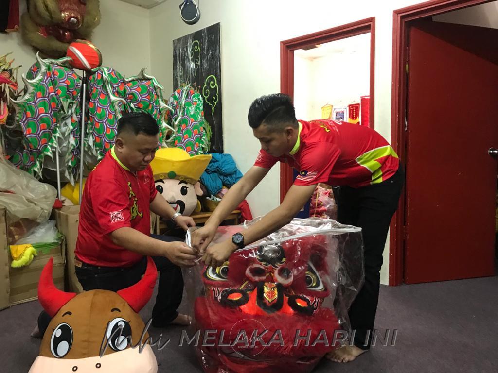 Tahun Baru Cina suram tanpa kemeriahan tarian singa