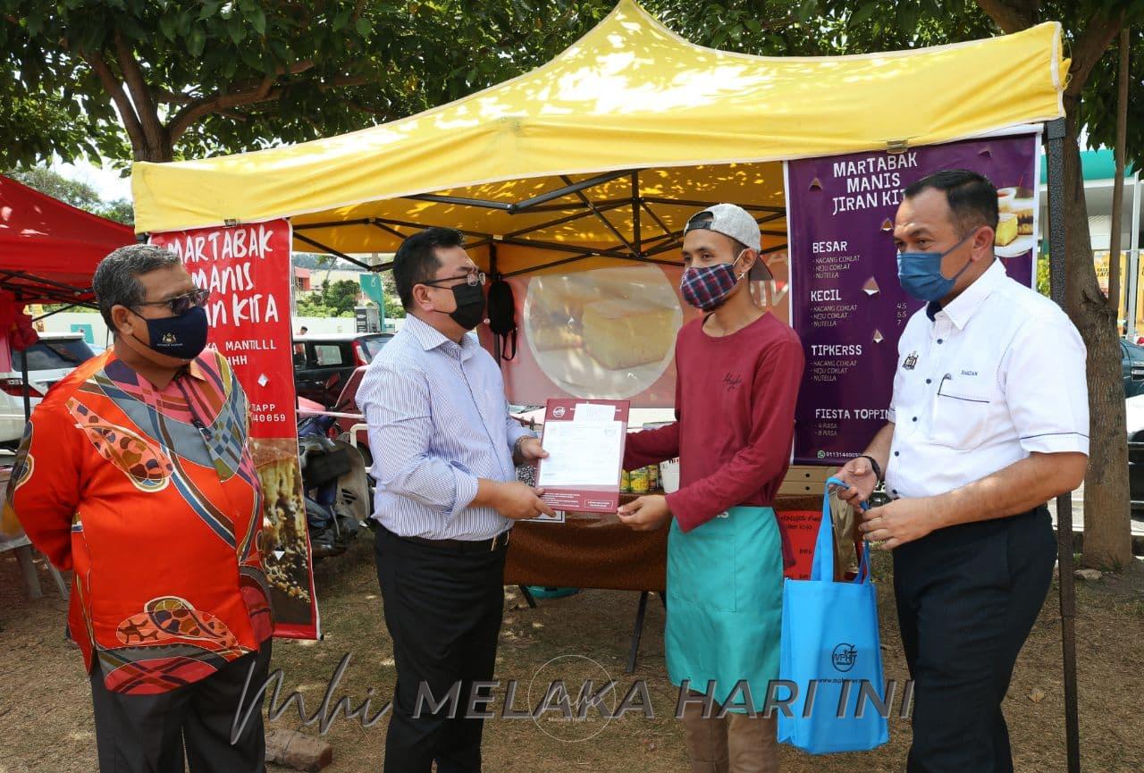 2,000 penjaja disasar menerusi program Melaka Bebas Berniaga