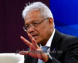Datuk seri hamzah zainudin