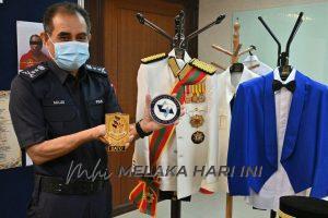 Photo6199365012502457149