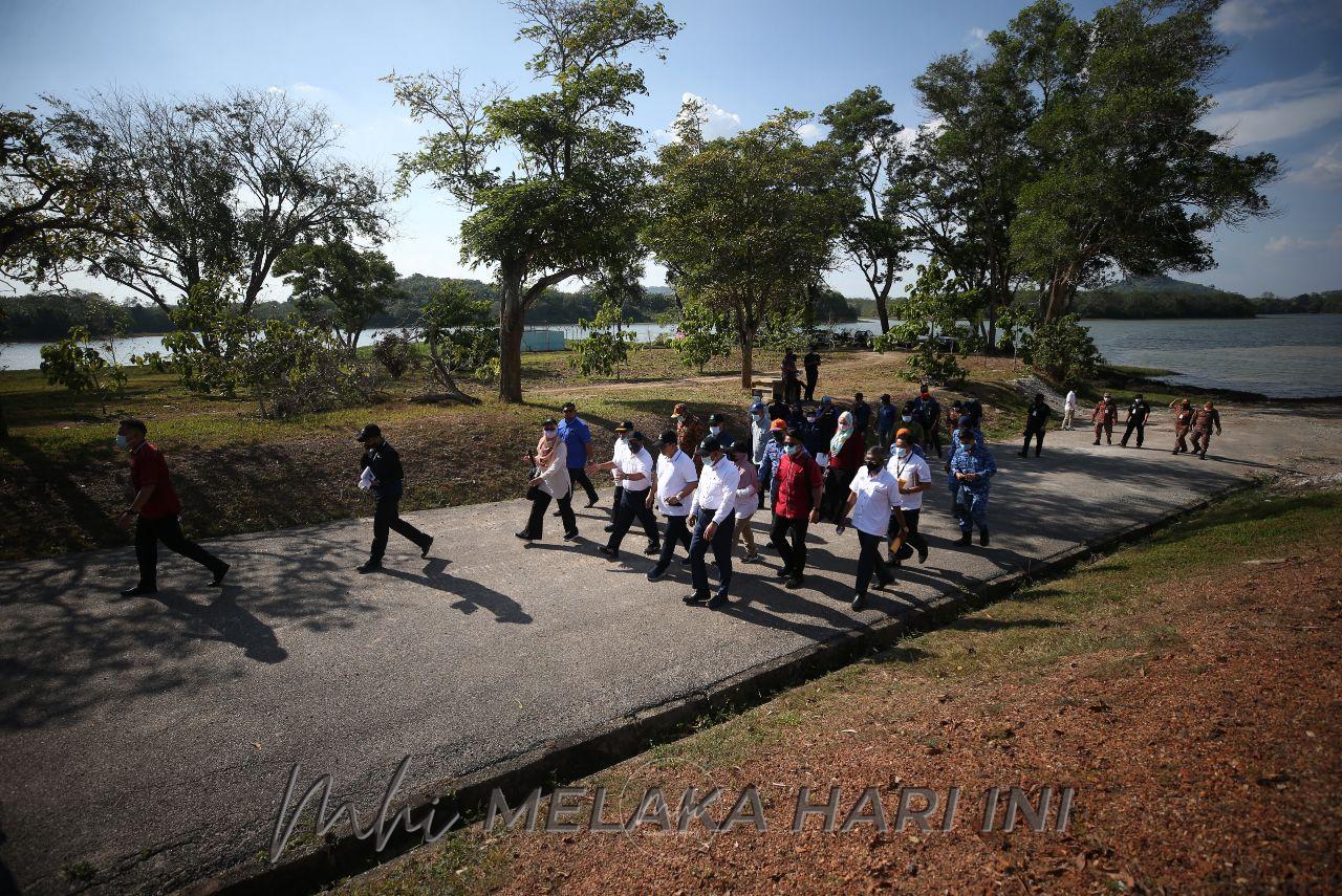 Penghapusan kelapa sawit Empangan Durian Tunggal selesai September ini