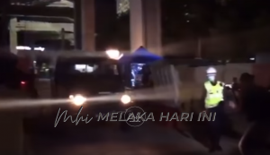 Polis