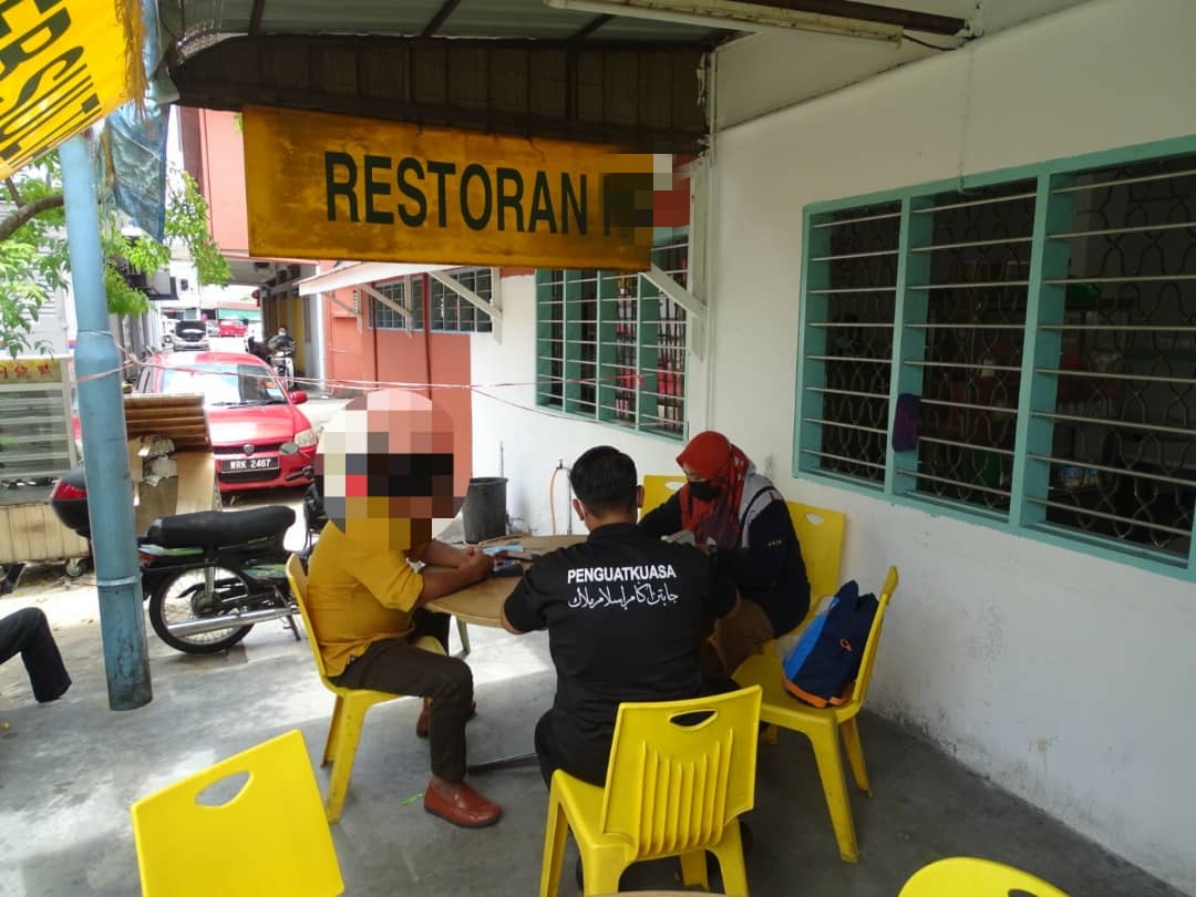 Merokok, tapi bagi alasan kencing manis tak puasa