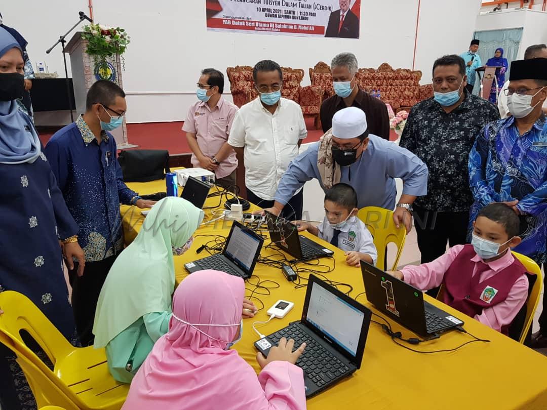 83 sekolah di Masjid Tanah terima tuisyen percuma ‘i-Cerdik’