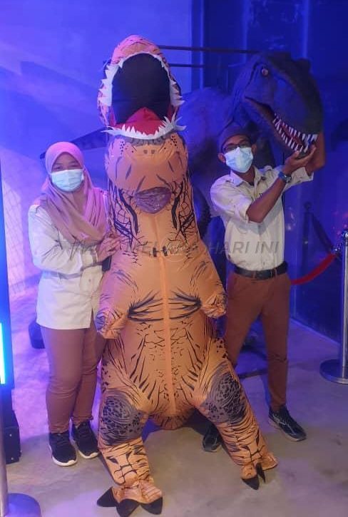 ‘Kenali raptor, T-Rex Zoo Melaka’