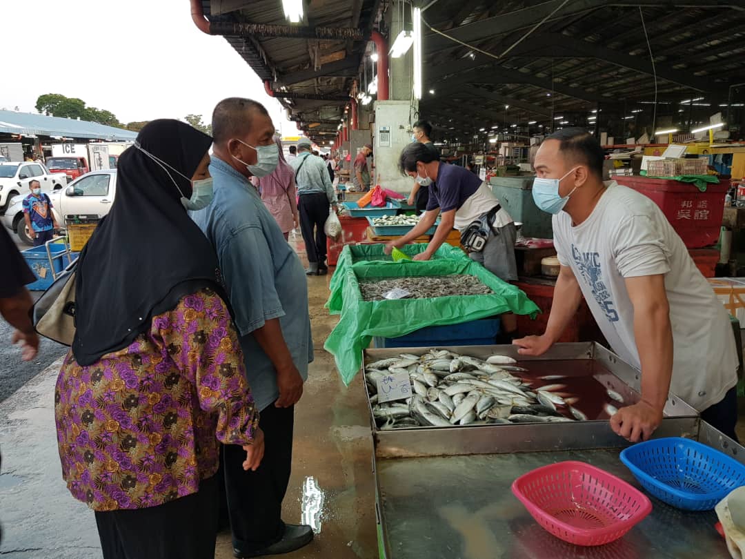 Harga barangan di pasar basah terkawal menjelang Ramadan