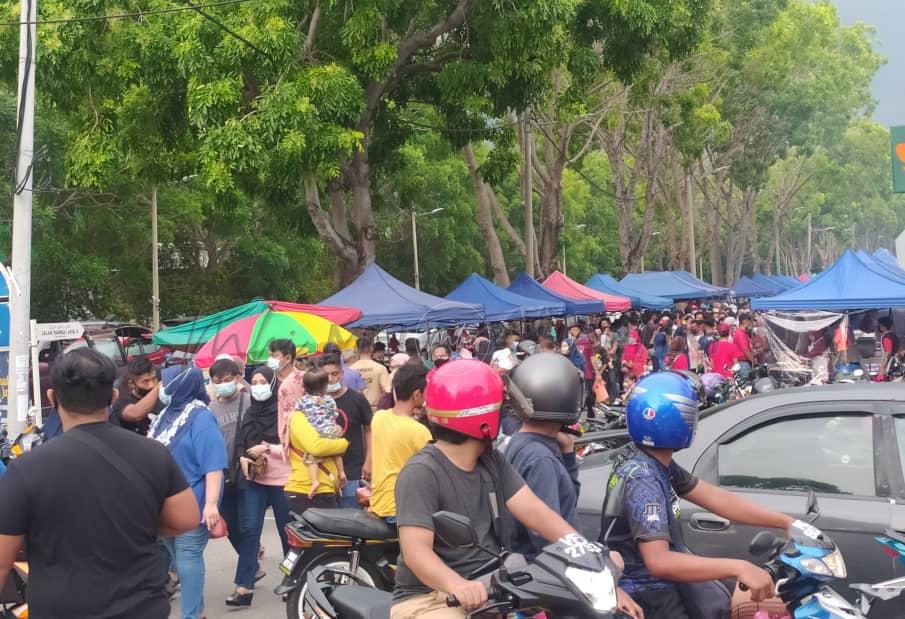 Ingkar SOP, sanggup bersesak beli juadah berbuka