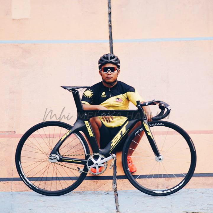 Pelumba basikal trek Muhammad Fadzil, atlet pertama terima vaksin COVID-19