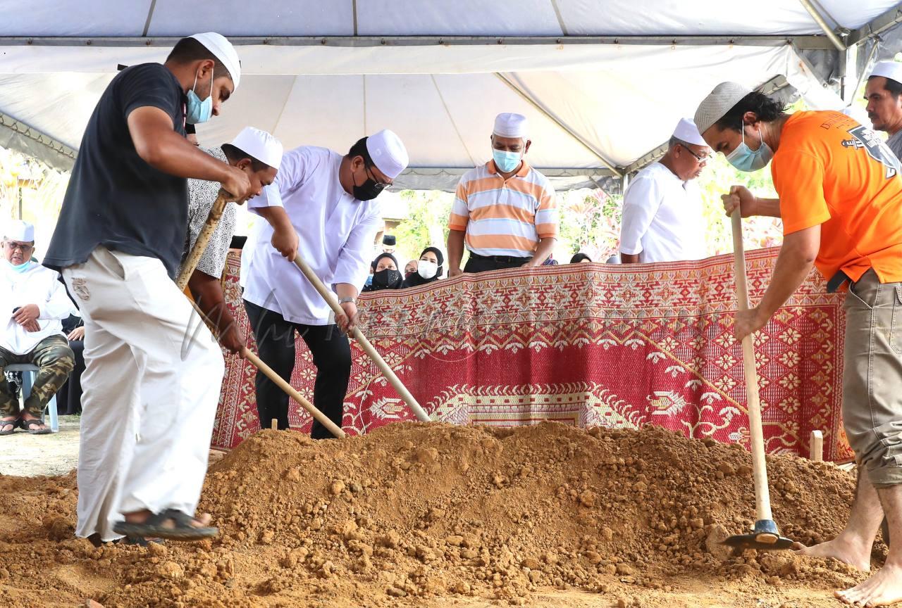 Jenazah bapa mentua Ketua Menteri selamat dikebumi