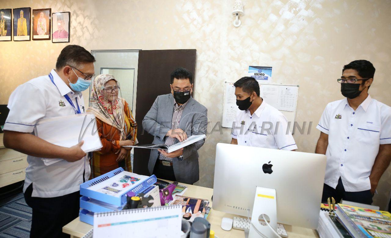 Photo6320986726704720852