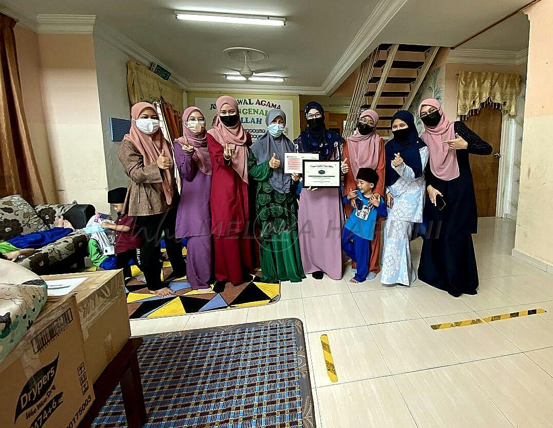 Photo6098037594299411581