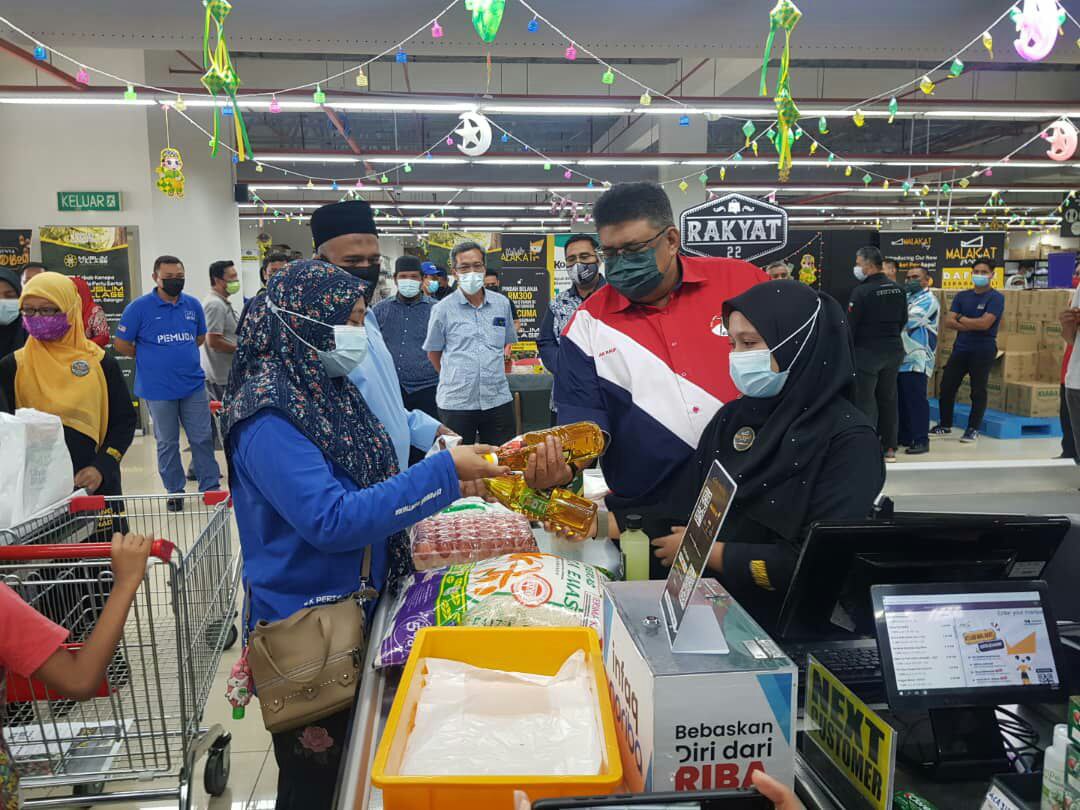 Belanja RM30 hingga RM50 di Malakat Mall, percuma minyak masak