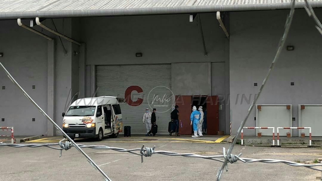 Photo6141103682347969968