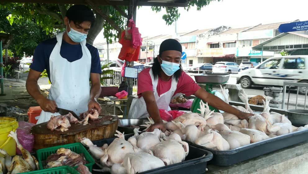 Sasar kawal harga ayam tidak melebihi RM10 – Rosol