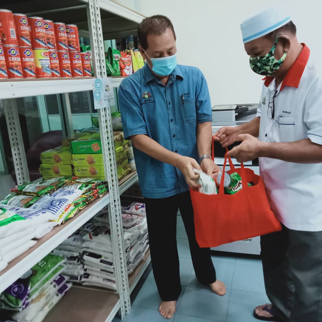 Jual bantuan kit makanan untuk beli dadah