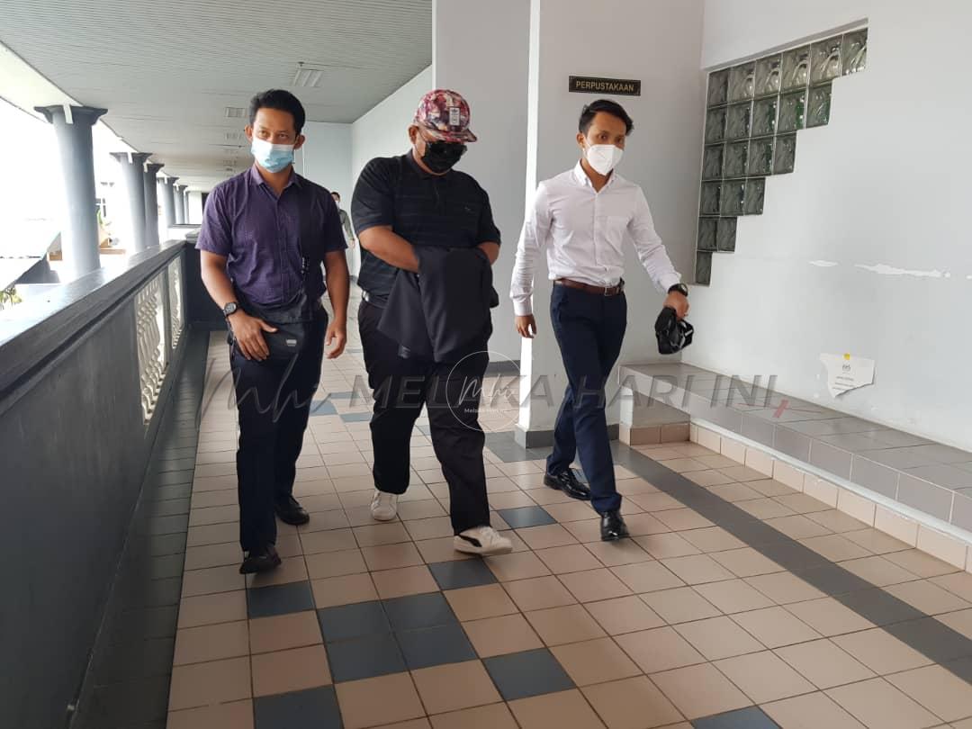 2 kakitangan PKD Jasin didakwa tipu pembayaran tidak wujud hampir RM10,000