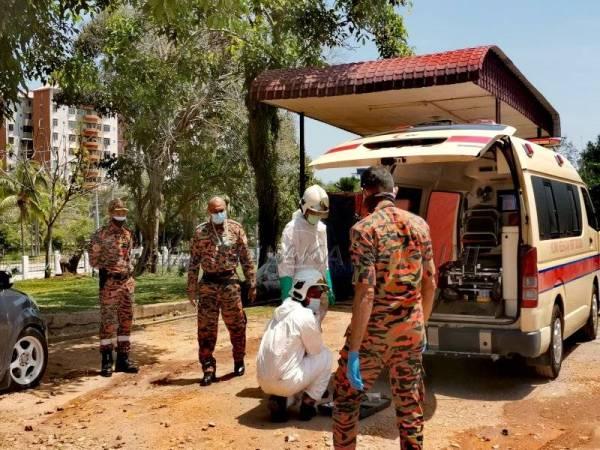 Petugas kesihatan maut, tiga pengsan terhidu gas karbon monoksida ambulans