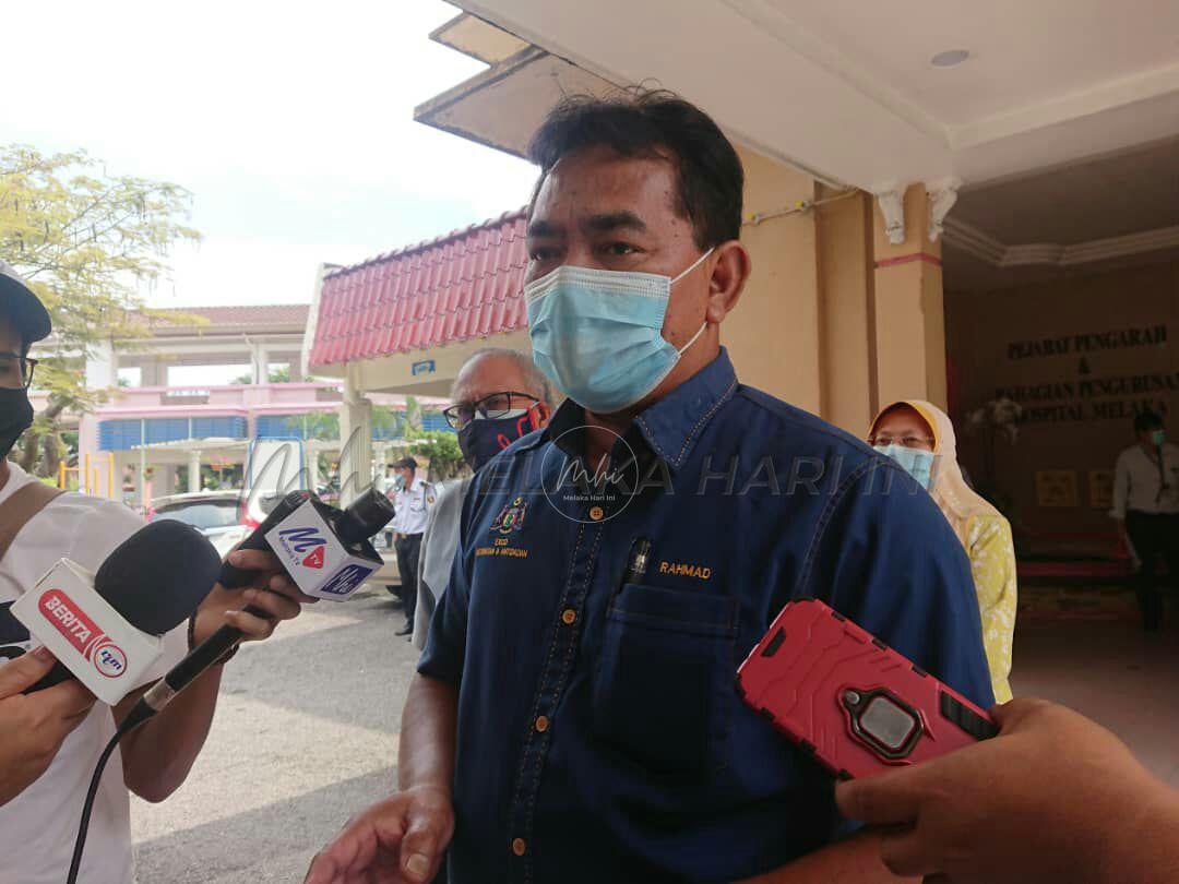 Tuntutan doktor kontrak wajar tapi perlu guna saluran betul – Exco