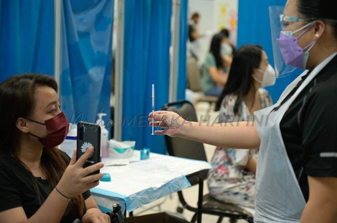 Lebih 10 juta lengkap dua dos vaksin setakat semalam