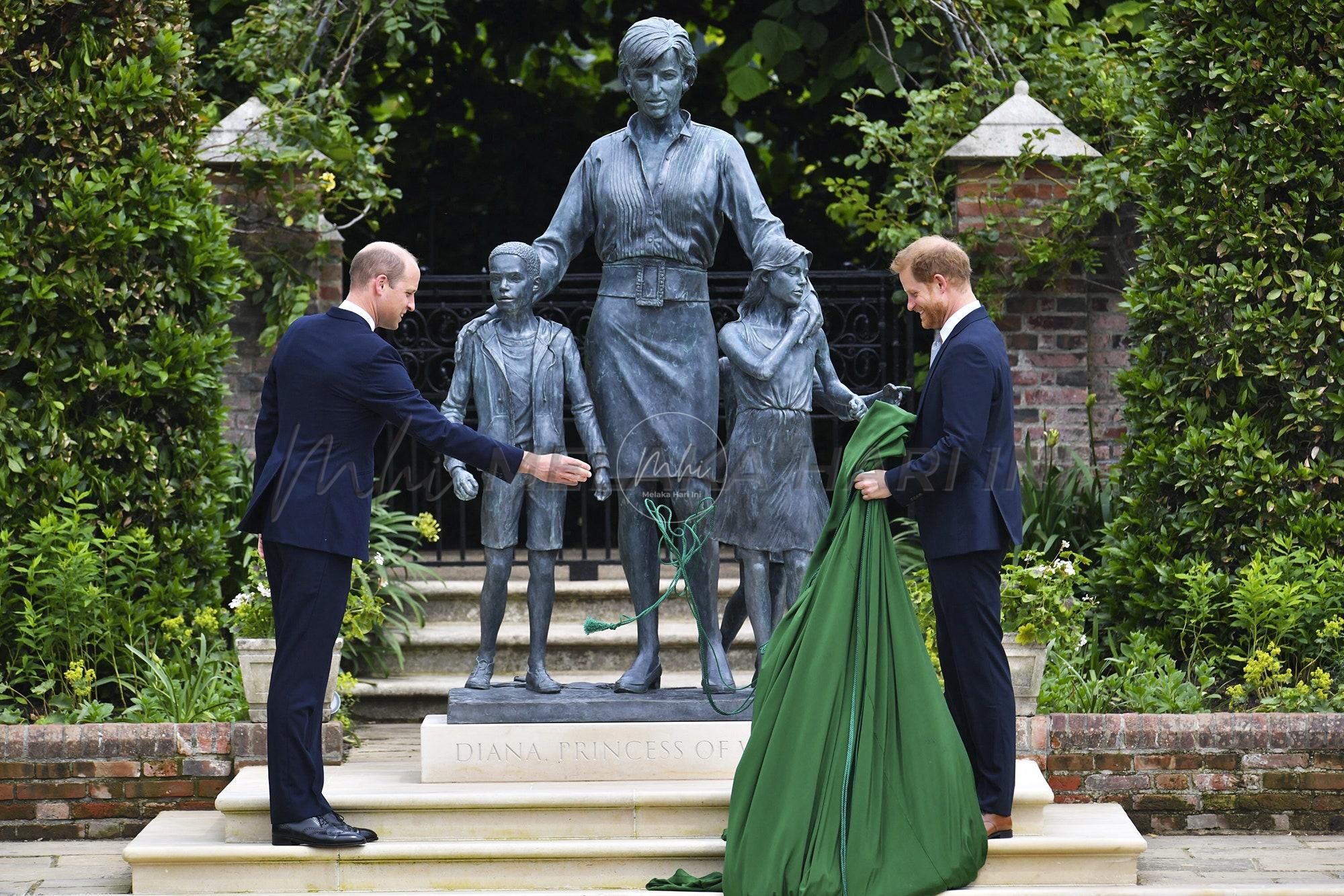 Princess diana statue unveiling