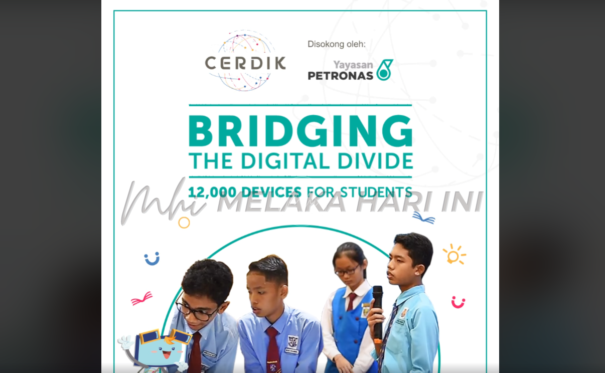 Yayasan Petronas sumbang 58 peranti digital bernilai RM145,000