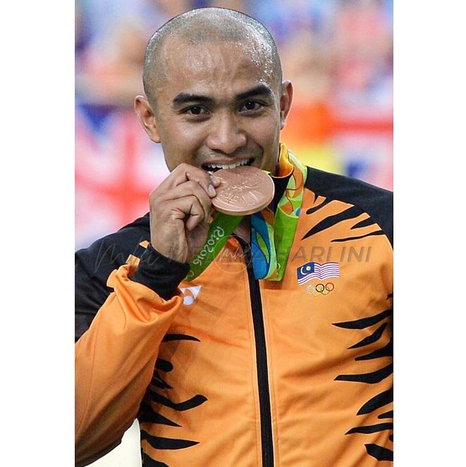 Azizulhasni, Shah Firdaus layak ke pusingan pertama 1/32