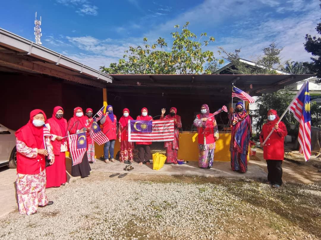 Kembara Merdeka Wanita DUN Taboh Naning jelajah 13 kampung