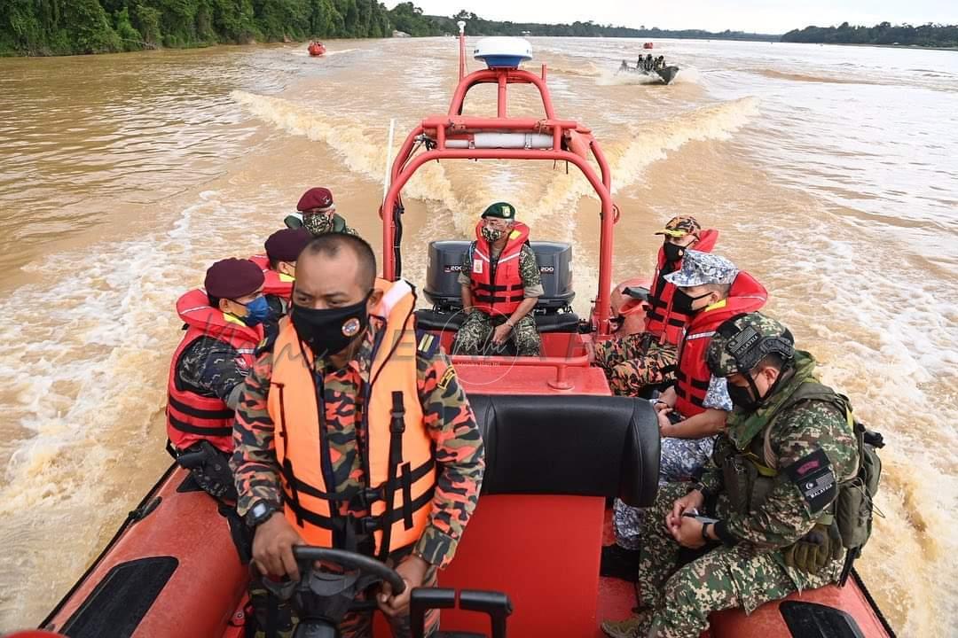 Agong berkenan sertai operasi SAR anggota tentera hilang di Sungai Pahang