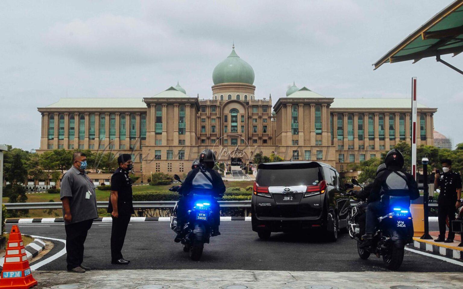 Mesyuarat Kabinet tergempar petang ini