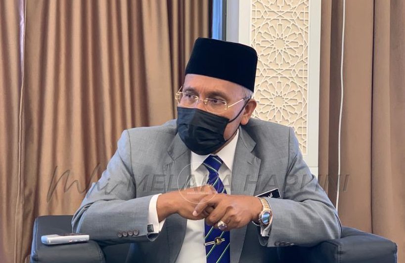 Menteri di jabatan perdana menteri (hal ehwal agama) idris ahmad