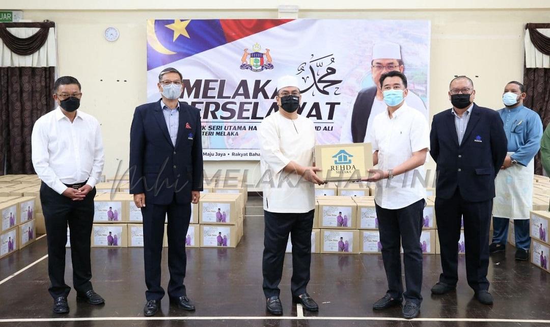 Pintu Melaka dibuka hanya selepas penggiat pelancongan lengkap vaksin