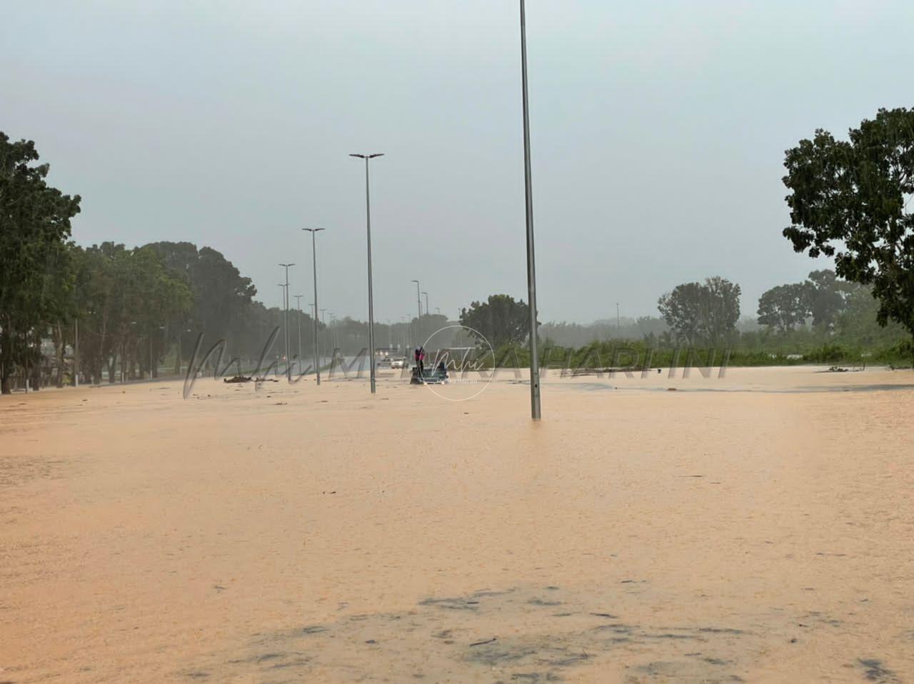 11 kawasan Hang Tuah Jaya dilanda banjir